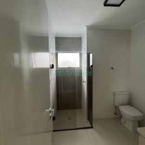 Apartamento com 106m², 3 dormitórios, 1 vaga, no bairro Centro em Caxias do Sul para Comprar