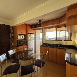 Apto Mobiliado com 78m², 2 dormitórios, 1 vaga, no bairro Sagrada Família em Caxias do Sul para Alugar