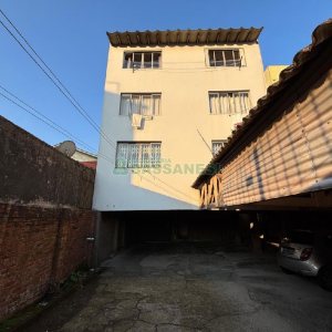 Apto Mobiliado com 78m², 2 dormitórios, 1 vaga, no bairro Sagrada Família em Caxias do Sul para Alugar