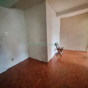 Apartamento com 100m², 2 dormitórios, no bairro São Leopoldo em Caxias do Sul para Alugar