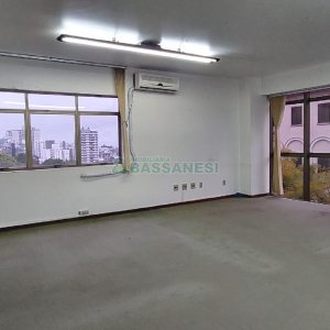 Sala com 82m², no bairro Centro em Caxias do Sul para Alugar