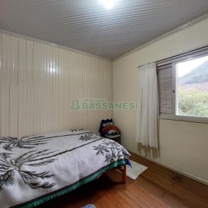 Chácara com 240000m², 4 dormitórios, no bairro Vila Cristina em Caxias do Sul para Comprar