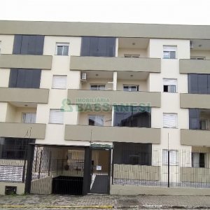 Apto Mobiliado com 52m², 2 dormitórios, 1 vaga, no bairro Esplanada em Caxias do Sul para Alugar