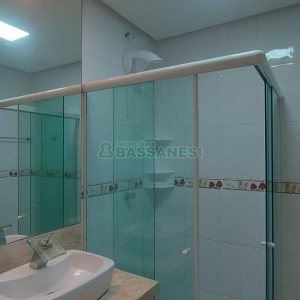 Apto Mobiliado com 52m², 2 dormitórios, 1 vaga, no bairro Esplanada em Caxias do Sul para Alugar