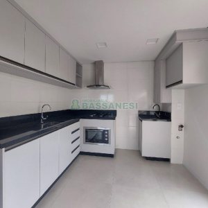 Apartamento com 72m², 2 dormitórios, 1 vaga, no bairro São Luiz em Caxias do Sul para Alugar
