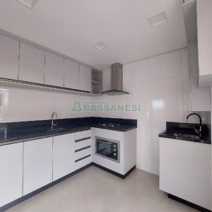 Apartamento com 72m², 2 dormitórios, 1 vaga, no bairro São Luiz em Caxias do Sul para Alugar