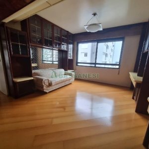 Apto/Cobertura com 540m², 3 dormitórios, 2 vagas, no bairro Centro em Caxias do Sul para Alugar