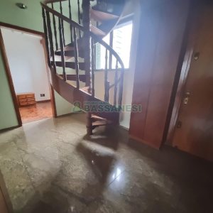 Apto/Cobertura com 540m², 3 dormitórios, 2 vagas, no bairro Centro em Caxias do Sul para Alugar