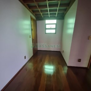 Apto/Cobertura com 540m², 3 dormitórios, 2 vagas, no bairro Centro em Caxias do Sul para Alugar