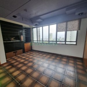 Apto/Cobertura com 540m², 3 dormitórios, 2 vagas, no bairro Centro em Caxias do Sul para Alugar