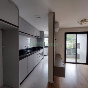 Apto Mobiliado com 77m², 2 dormitórios, 3 vagas, no bairro São Luiz em Caxias do Sul para Alugar