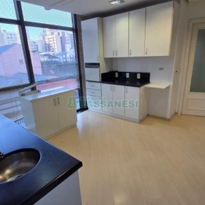 Sala com 61m², no bairro Centro em Caxias do Sul para Comprar