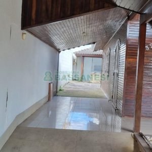 Casa com 108m², 3 dormitórios, 2 vagas, no bairro Moinhos de Vento em Caxias do Sul para Comprar