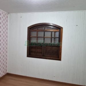 Casa com 108m², 3 dormitórios, 2 vagas, no bairro Moinhos de Vento em Caxias do Sul para Comprar
