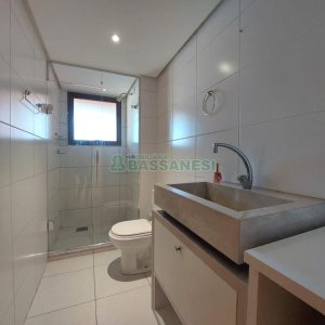 Kitinete com 40m², 1 dormitório, no bairro Centro em Caxias do Sul para Alugar