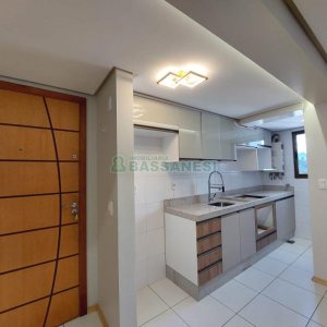 Kitinete com 40m², 1 dormitório, no bairro Centro em Caxias do Sul para Alugar