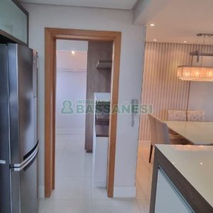 Apartamento com 88m², 2 dormitórios, 2 vagas, no bairro Cristo Redentor em Caxias do Sul para Comprar