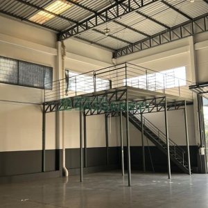 Pavilhão com 747m², no bairro Santa Lúcia em Caxias do Sul para Alugar