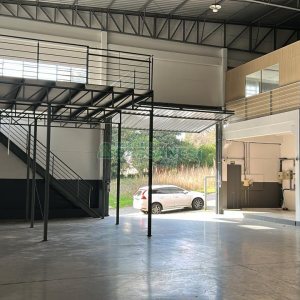 Pavilhão com 747m², no bairro Santa Lúcia em Caxias do Sul para Alugar