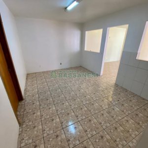Casa com 136m², 6 dormitórios, 2 vagas, no bairro Santa Lúcia em Caxias do Sul para Comprar