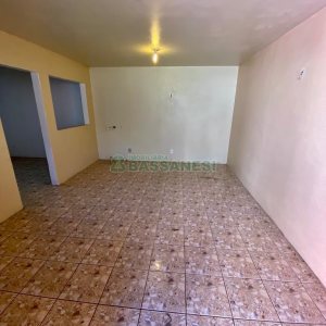 Casa com 136m², 6 dormitórios, 2 vagas, no bairro Santa Lúcia em Caxias do Sul para Comprar