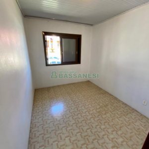 Casa com 136m², 6 dormitórios, 2 vagas, no bairro Santa Lúcia em Caxias do Sul para Comprar