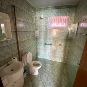 Casa com 136m², 6 dormitórios, 2 vagas, no bairro Santa Lúcia em Caxias do Sul para Comprar