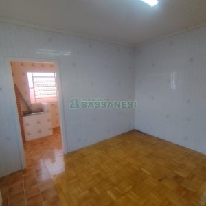 Casa com 240m², 3 dormitórios, 1 vaga, no bairro Rio Branco em Caxias do Sul para Comprar