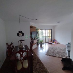 Apartamento com 108m², 3 dormitórios, 1 vaga, no bairro São Pelegrino em Caxias do Sul para Comprar