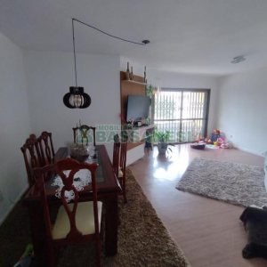 Apartamento com 108m², 3 dormitórios, 1 vaga, no bairro São Pelegrino em Caxias do Sul para Comprar