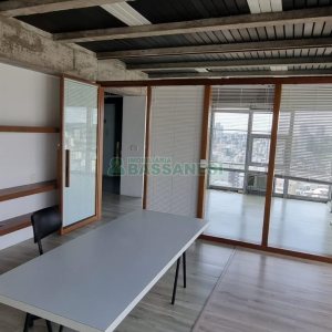 Sala com 180m², no bairro Centro em Caxias do Sul para Alugar