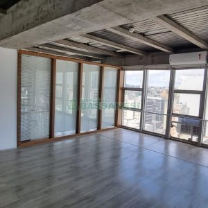 Sala com 180m², no bairro Centro em Caxias do Sul para Alugar