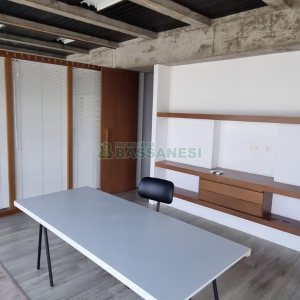 Sala com 180m², no bairro Centro em Caxias do Sul para Alugar