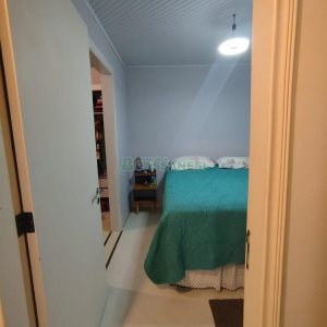 Sobrado com 90m², 2 dormitórios, 1 vaga, no bairro São Victor COHAB em Caxias do Sul para Comprar