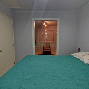 Sobrado com 90m², 2 dormitórios, 1 vaga, no bairro São Victor COHAB em Caxias do Sul para Comprar