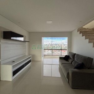 Apartamento com 230m², 3 dormitórios, 2 vagas, no bairro Santa Catarina em Caxias do Sul para Alugar
