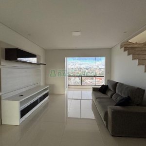 Apartamento com 230m², 3 dormitórios, 2 vagas, no bairro Santa Catarina em Caxias do Sul para Alugar