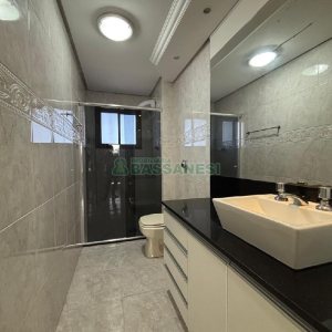 Apartamento com 230m², 3 dormitórios, 2 vagas, no bairro Santa Catarina em Caxias do Sul para Alugar