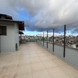 Apartamento com 230m², 3 dormitórios, 2 vagas, no bairro Santa Catarina em Caxias do Sul para Alugar