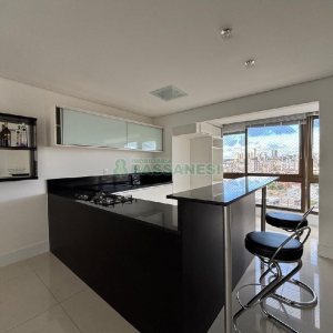 Apartamento com 230m², 3 dormitórios, 2 vagas, no bairro Santa Catarina em Caxias do Sul para Alugar