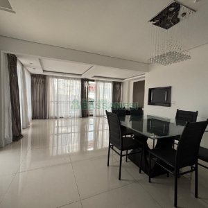 Apartamento com 230m², 3 dormitórios, 2 vagas, no bairro Santa Catarina em Caxias do Sul para Alugar