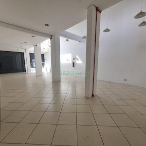 Loja com 130m², no bairro São Pelegrino em Caxias do Sul para Alugar