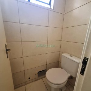 Loja com 130m², no bairro São Pelegrino em Caxias do Sul para Alugar