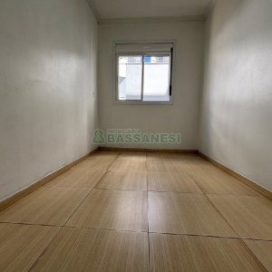 Apartamento com 67m², 2 dormitórios, 1 vaga, no bairro Vinhedos em Caxias do Sul para Alugar