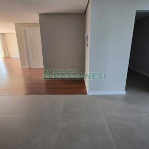 Apartamento com 178m², 3 dormitórios, 3 vagas, no bairro Centro em Caxias do Sul para Comprar