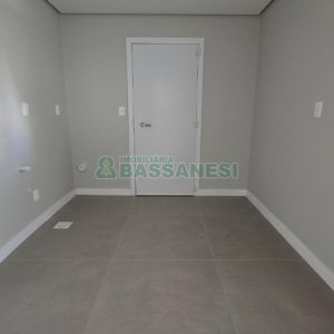 Apartamento com 178m², 3 dormitórios, 3 vagas, no bairro Centro em Caxias do Sul para Comprar