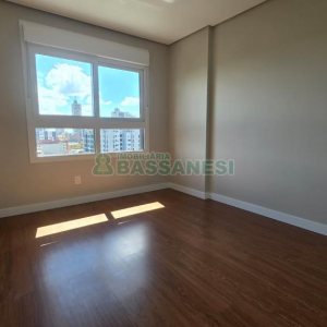 Apartamento com 178m², 3 dormitórios, 3 vagas, no bairro Centro em Caxias do Sul para Comprar