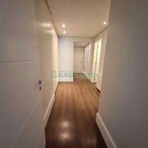 Apto Mobiliado com 196m², 3 dormitórios, 3 vagas, no bairro Exposição em Caxias do Sul para Alugar