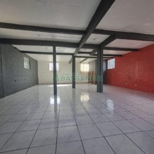 Loja com 300m², no bairro Sagrada Família em Caxias do Sul para Alugar