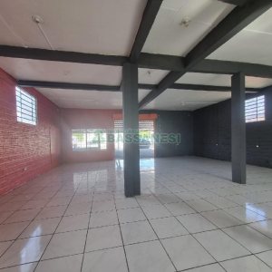 Loja com 300m², no bairro Sagrada Família em Caxias do Sul para Alugar